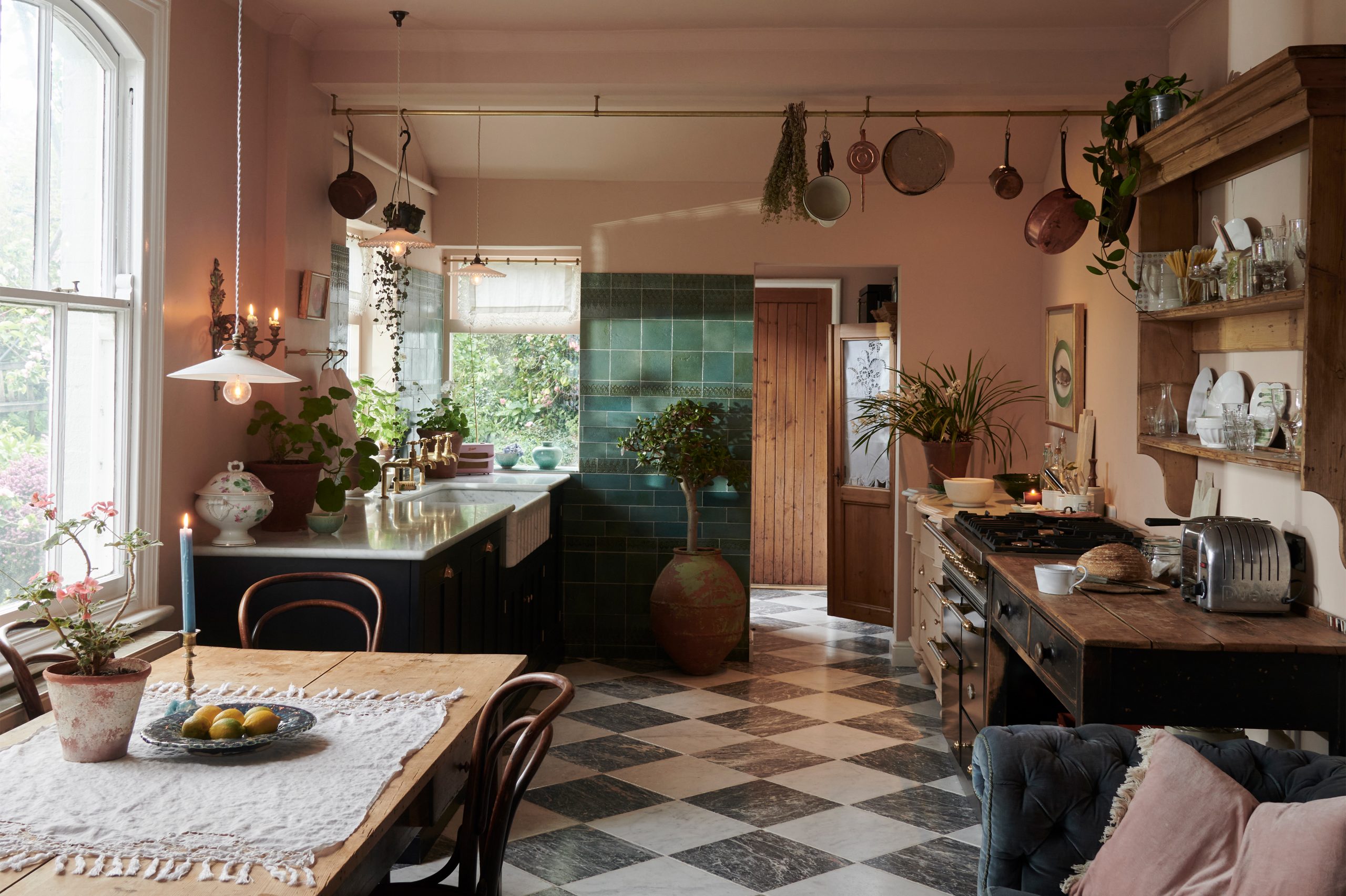 Discover the Beauty of Shell Stone Tiles: A Guide to Choosing and Buying