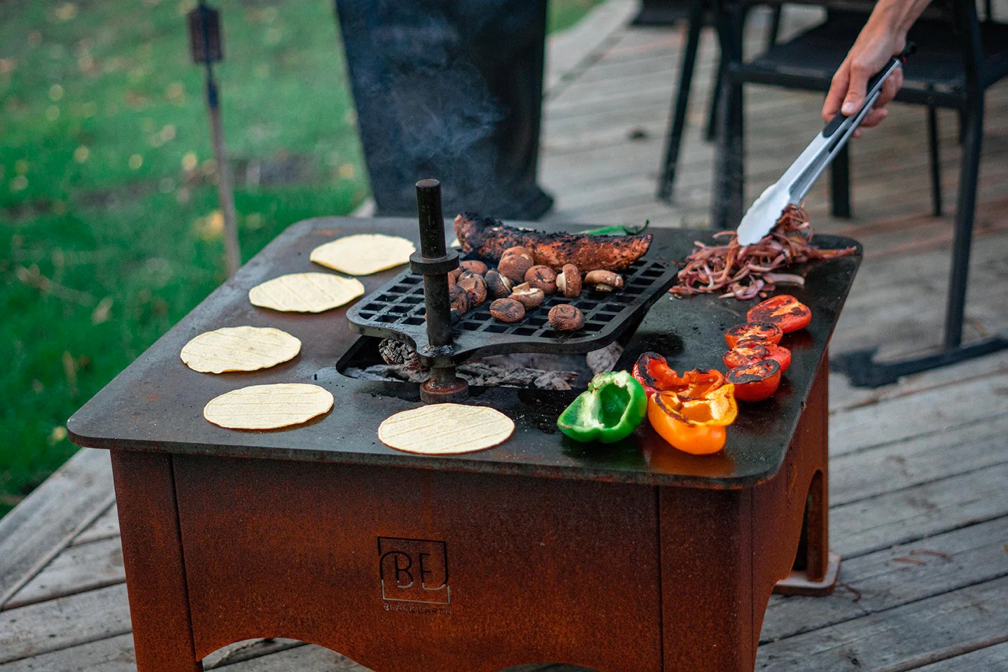 Pellet Grill vs Gas Grill – Which is Better?