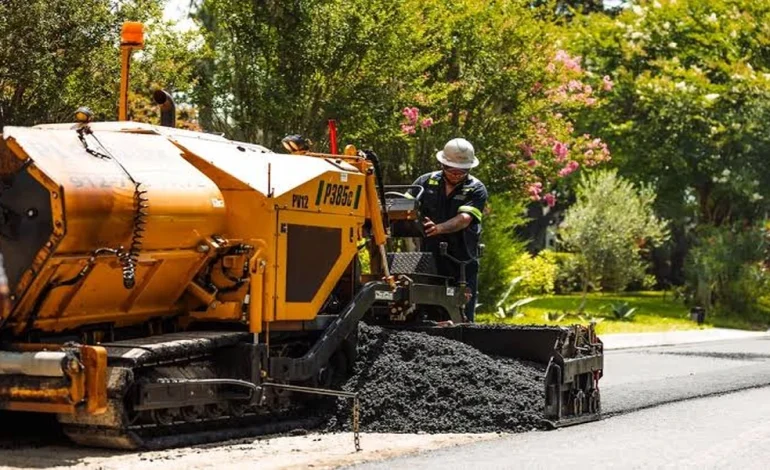 Key Factors That Influence Calculating Asphalt Needs Before Paving Starts